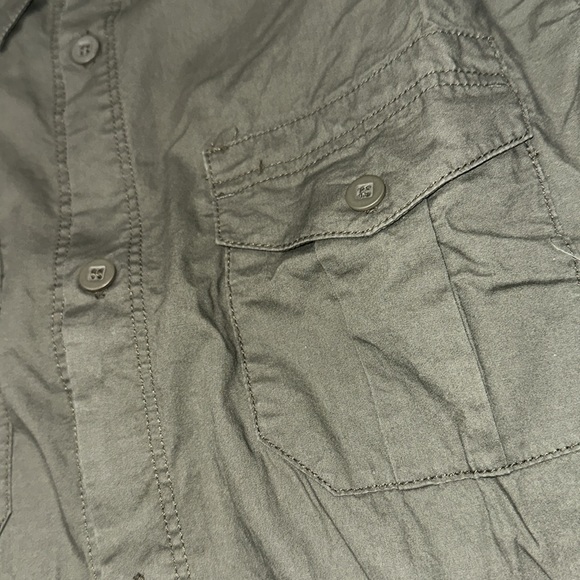 Button down - Picture 4 of 5